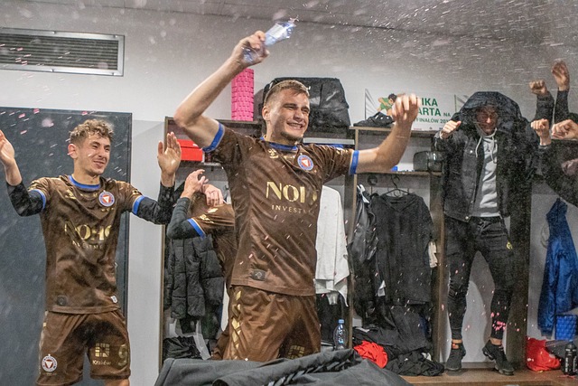 仅吸引了全 仅吸引了全